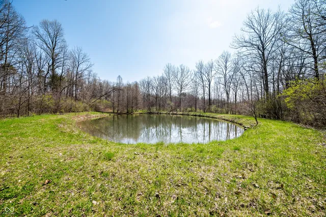 $1,140,000 | 1828 West 750th South, Trafalgar, IN 46181