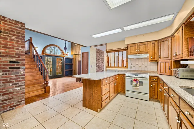 $1,140,000 | 1828 West 750th South, Trafalgar, IN 46181