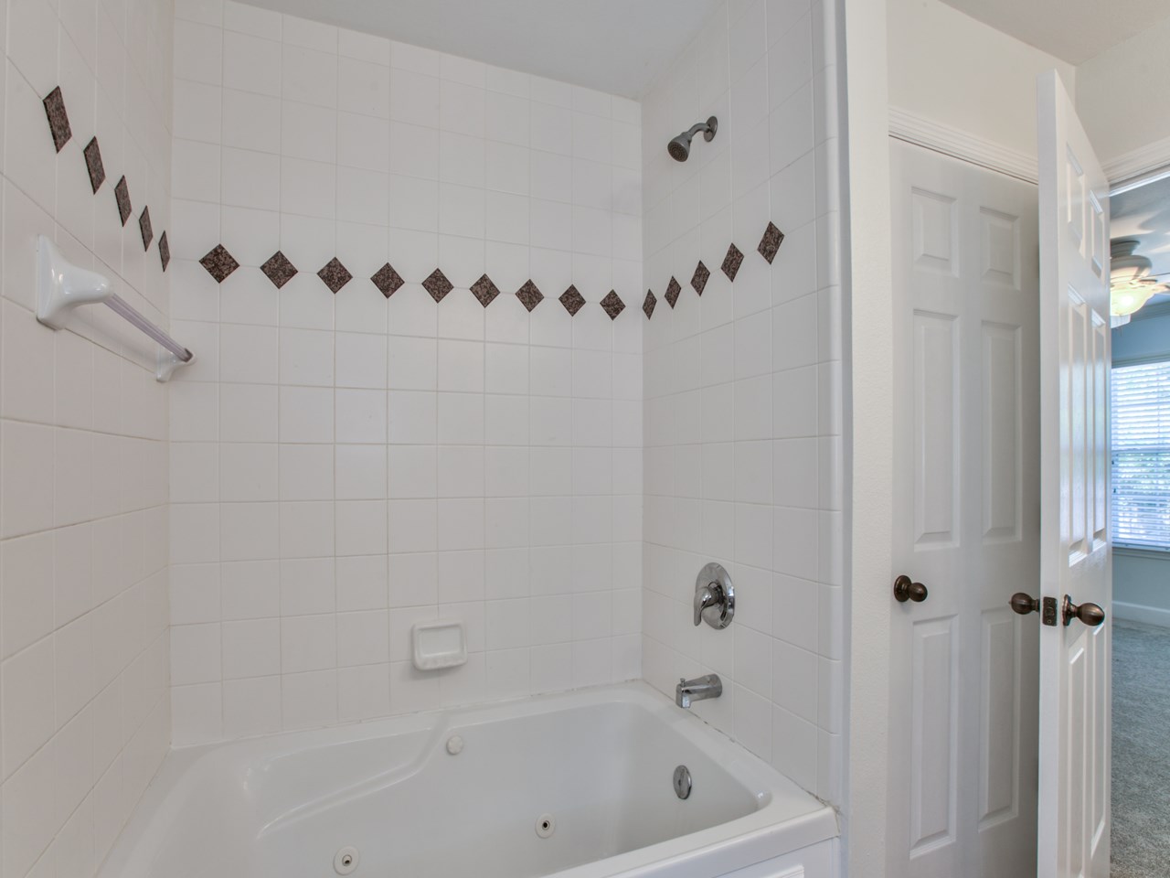 4149 Ridge Haven Road Tallahassee, FL 32305 - Photo 9 of 32