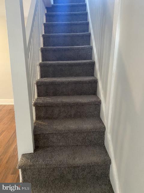 640 Manor Road Beverly, NJ 08010 - Photo 8 of 22 a view of entryway