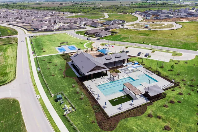 $469,990 | 19916 Schatz Way, Manor, TX 78653