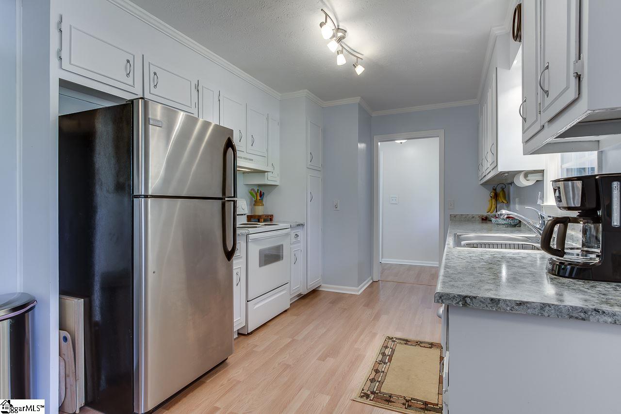 307 Longview Terrace Easley, SC 29642 - Photo 13 of 35 Gallery Image 13