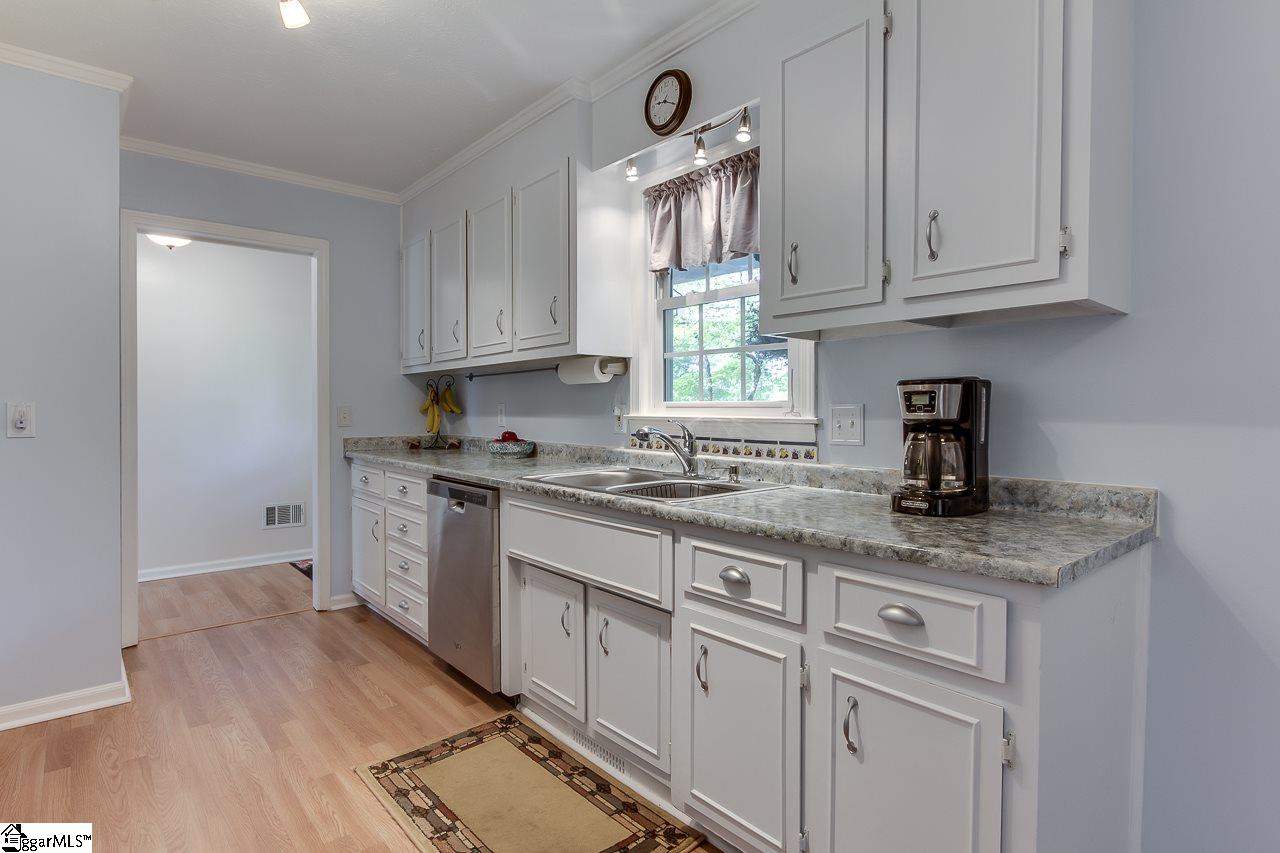 307 Longview Terrace Easley, SC 29642 - Photo 15 of 35 Gallery Image 15
