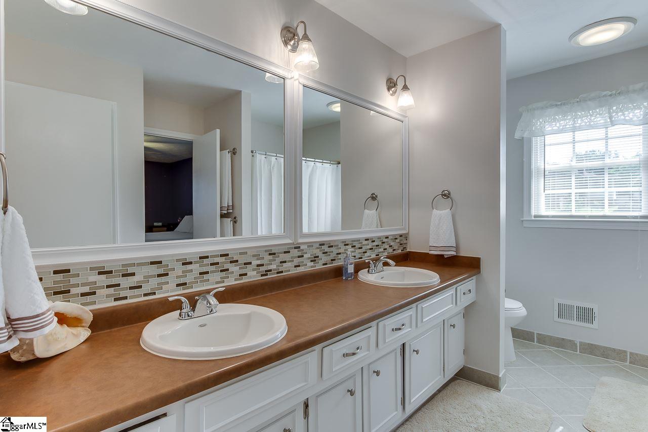 307 Longview Terrace Easley, SC 29642 - Photo 23 of 35 Gallery Image 23