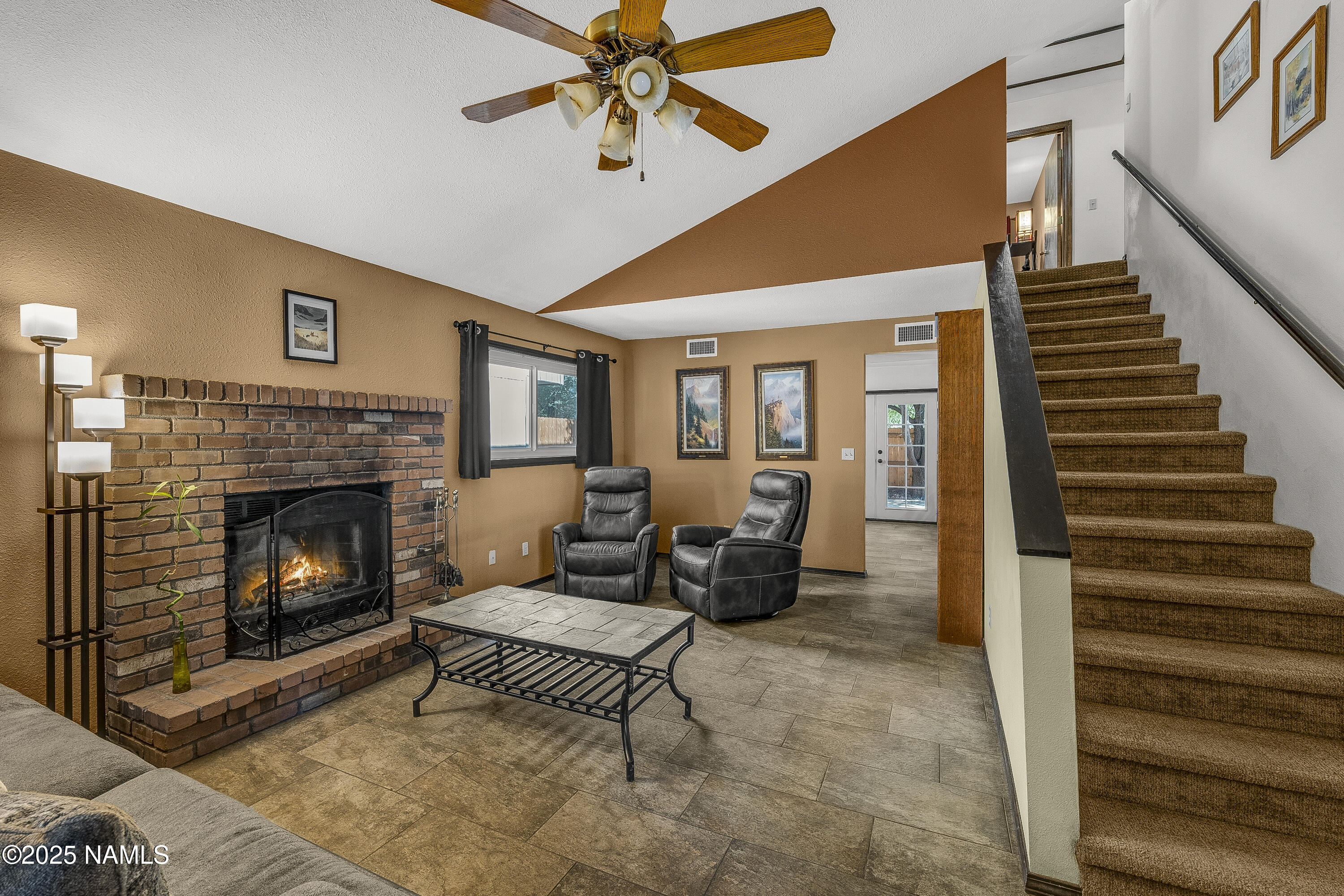 2625 Heidi Loop Flagstaff, AZ 86004 - Photo 3 of 32 Huge Great Room