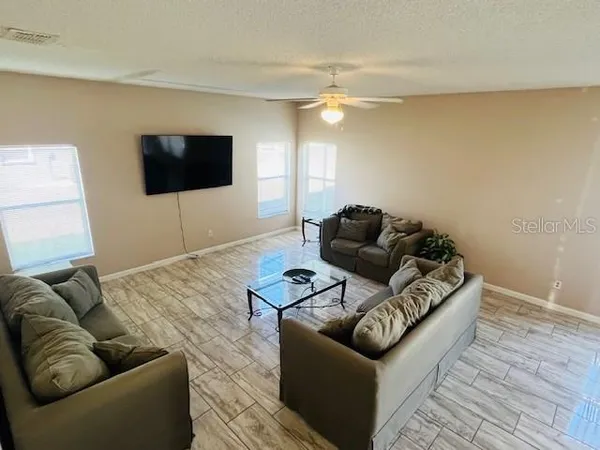 $3,300 | 439 Bloomingdale Drive, Davenport, FL 33897