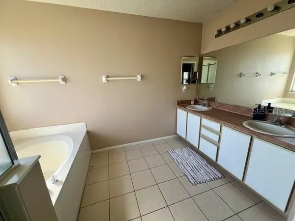 $3,300 | 439 Bloomingdale Drive, Davenport, FL 33897