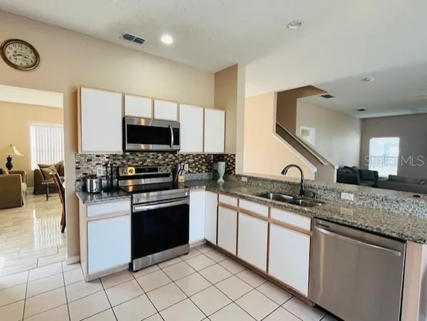 $3,300 | 439 Bloomingdale Drive, Davenport, FL 33897