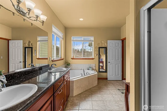$764,000 | 713 19th Street Northeast, East Wenatchee, WA 98802