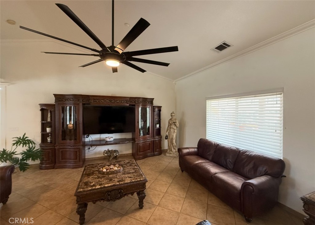 12076 Musgrave Road Hesperia, CA 92344 - Photo 31 of 60 Living room