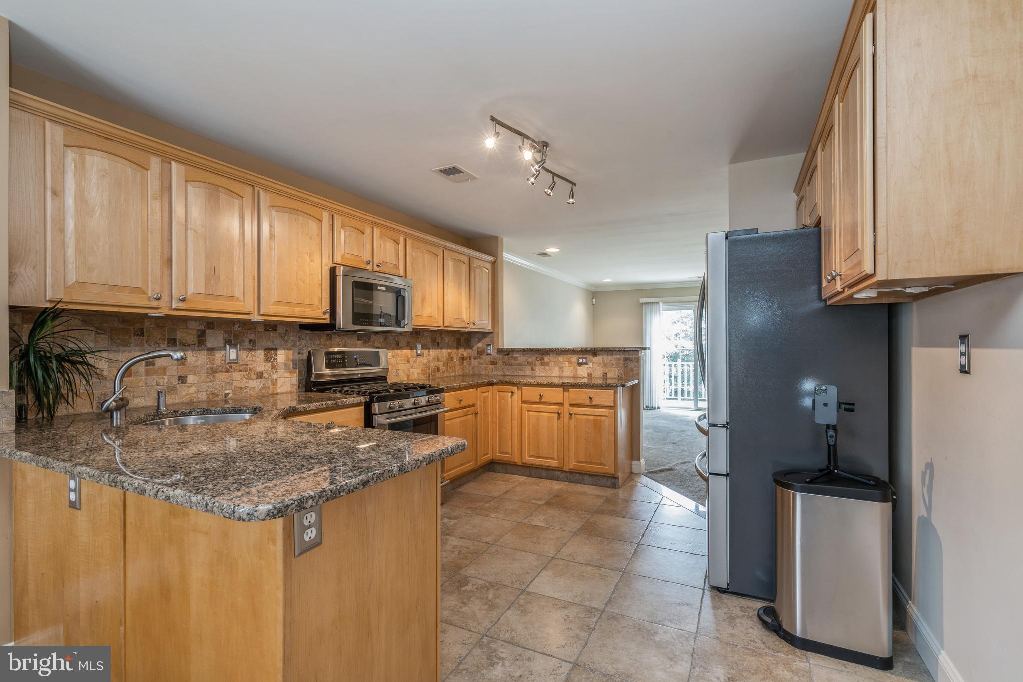 273 Colt Street Pennington, NJ 08534 - Photo 15 of 47