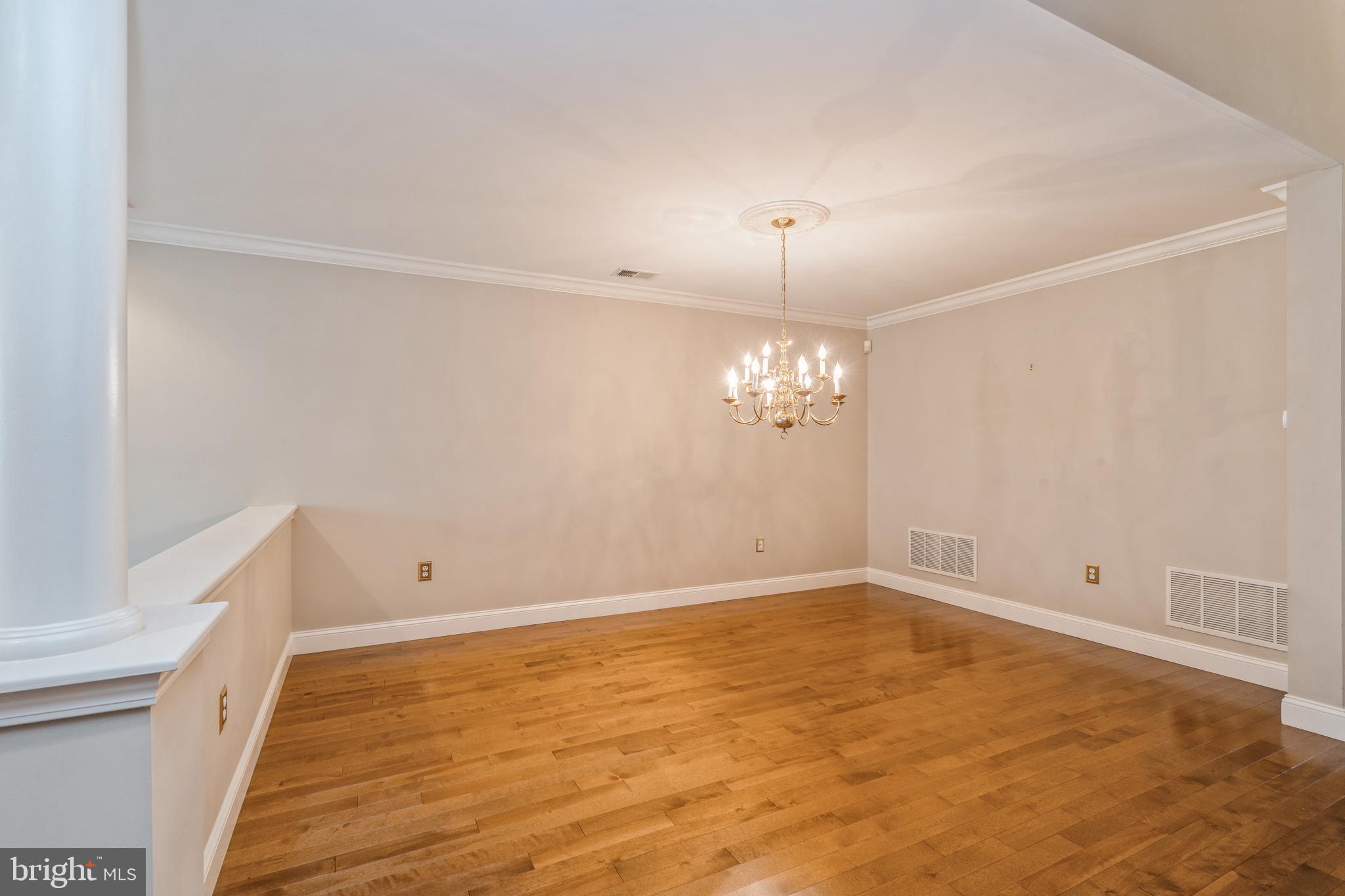 273 Colt Street Pennington, NJ 08534 - Photo 3 of 47