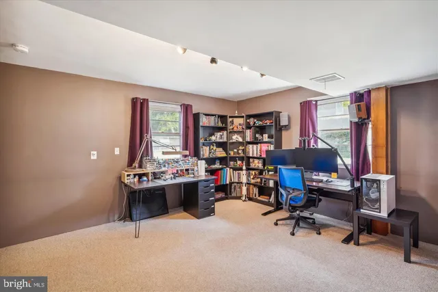 $1,100 | 5907 85th Place, New Carrollton, MD 20784