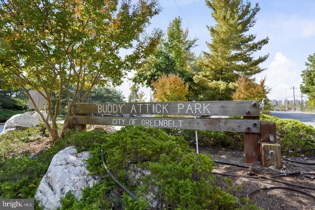 $1,100 | 5907 85th Place, New Carrollton, MD 20784