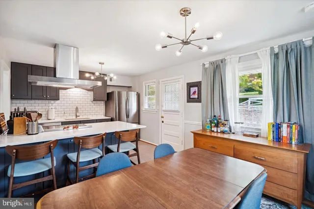 $1,100 | 5907 85th Place, New Carrollton, MD 20784