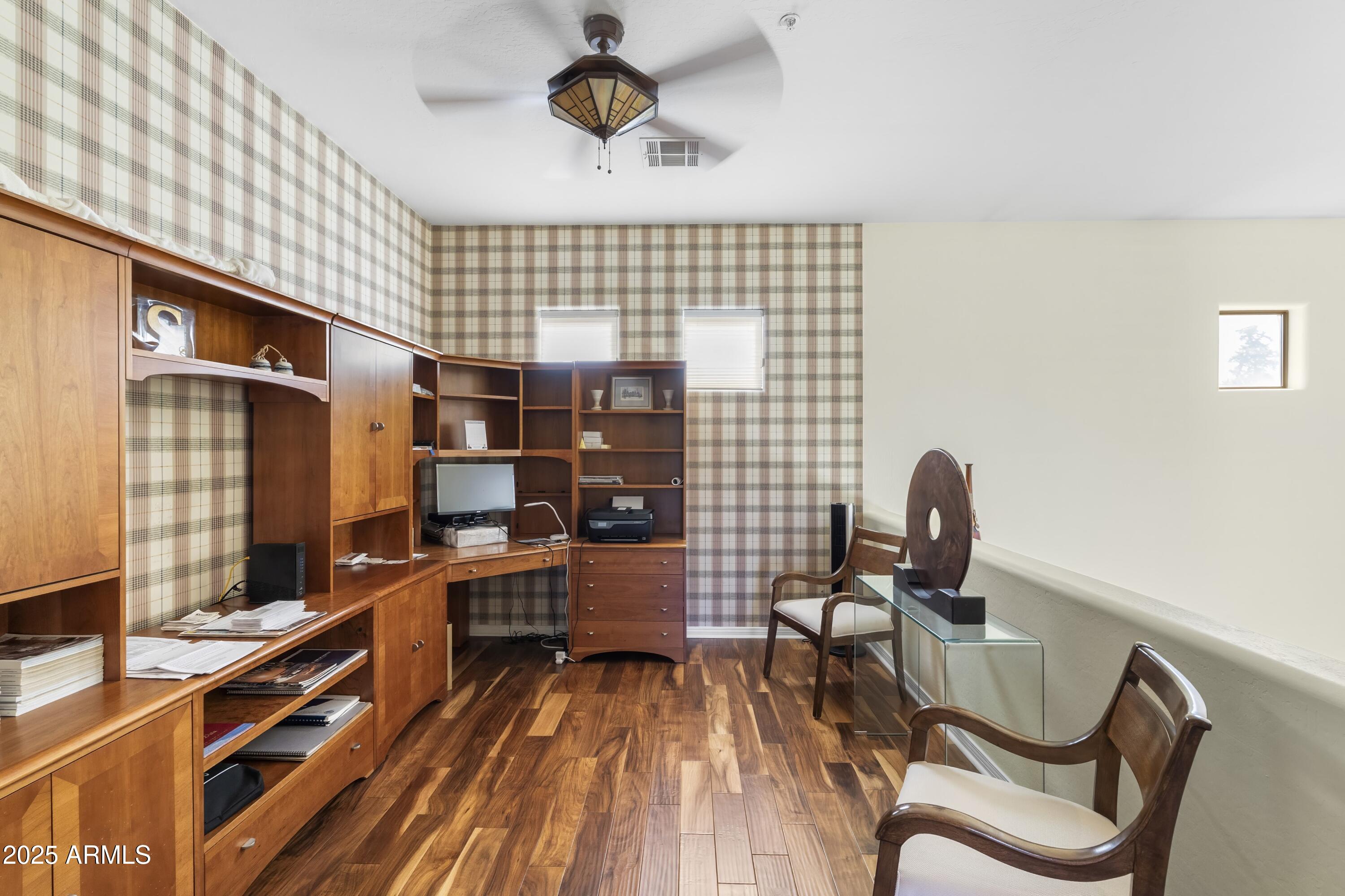 7267 East Vaquero Drive Scottsdale, AZ 85253 - Photo 26 of 37 a room with gym equipment