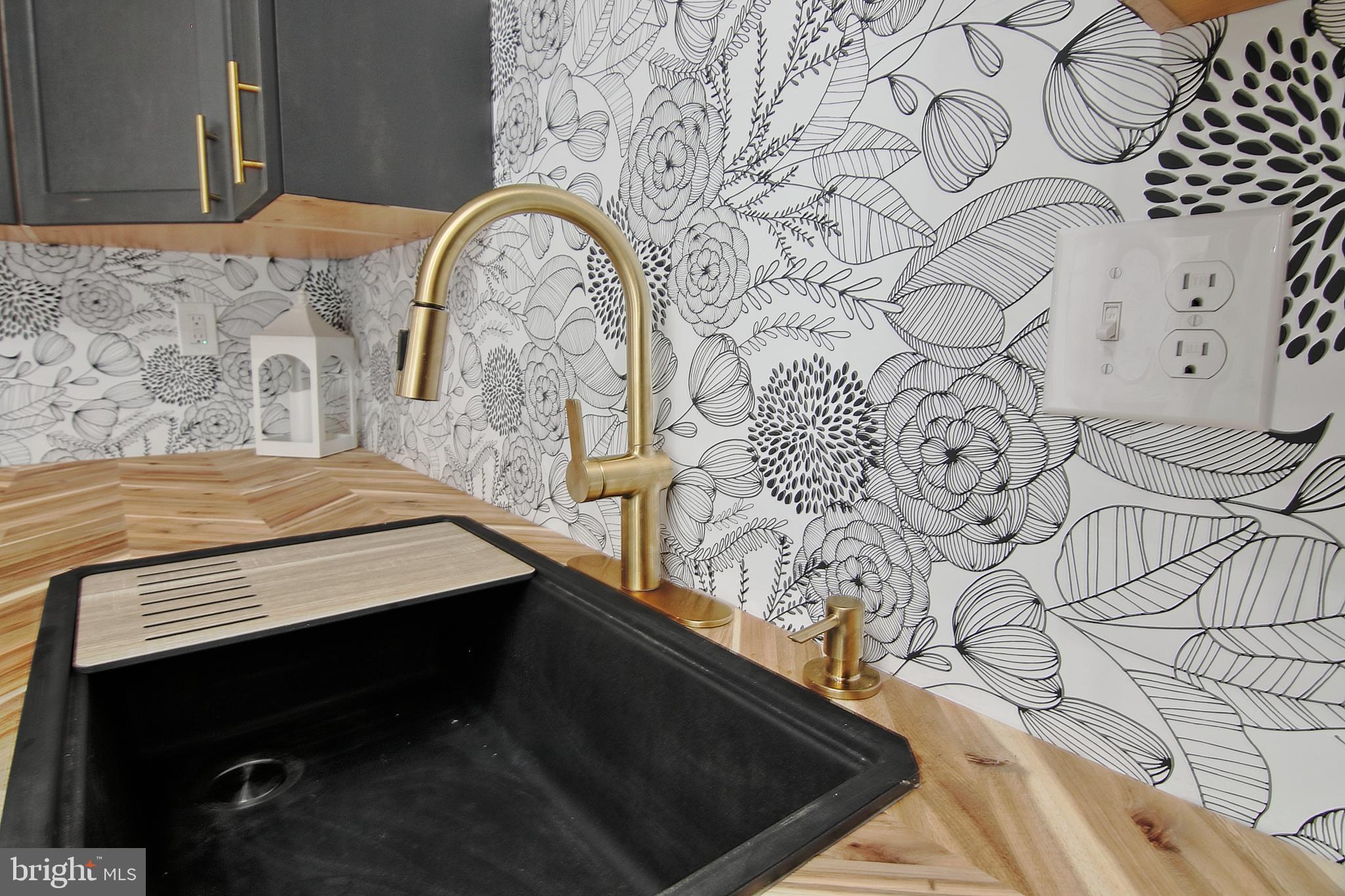 2705 Walnut Ridge Drive Pottstown, PA 19464 - Photo 9 of 28 Upgraded Fixtures