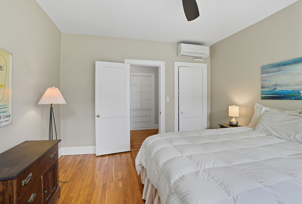 61 Thatcher Street, Unit 6 Brookline, MA 02446 - Photo 11 of 24