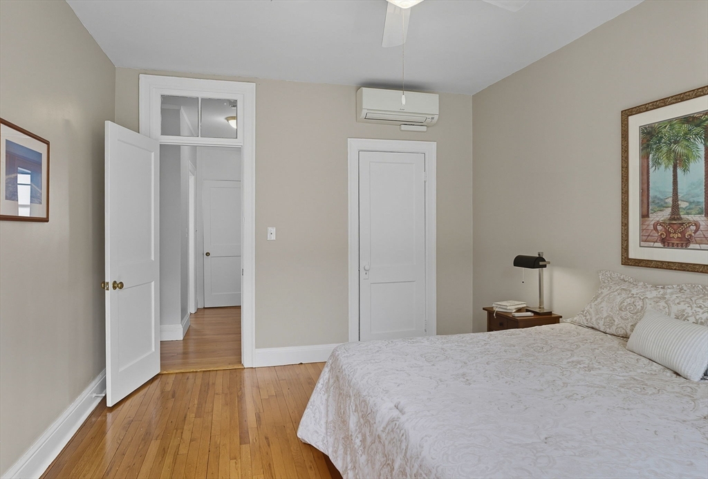 61 Thatcher Street, Unit 6 Brookline, MA 02446 - Photo 16 of 24