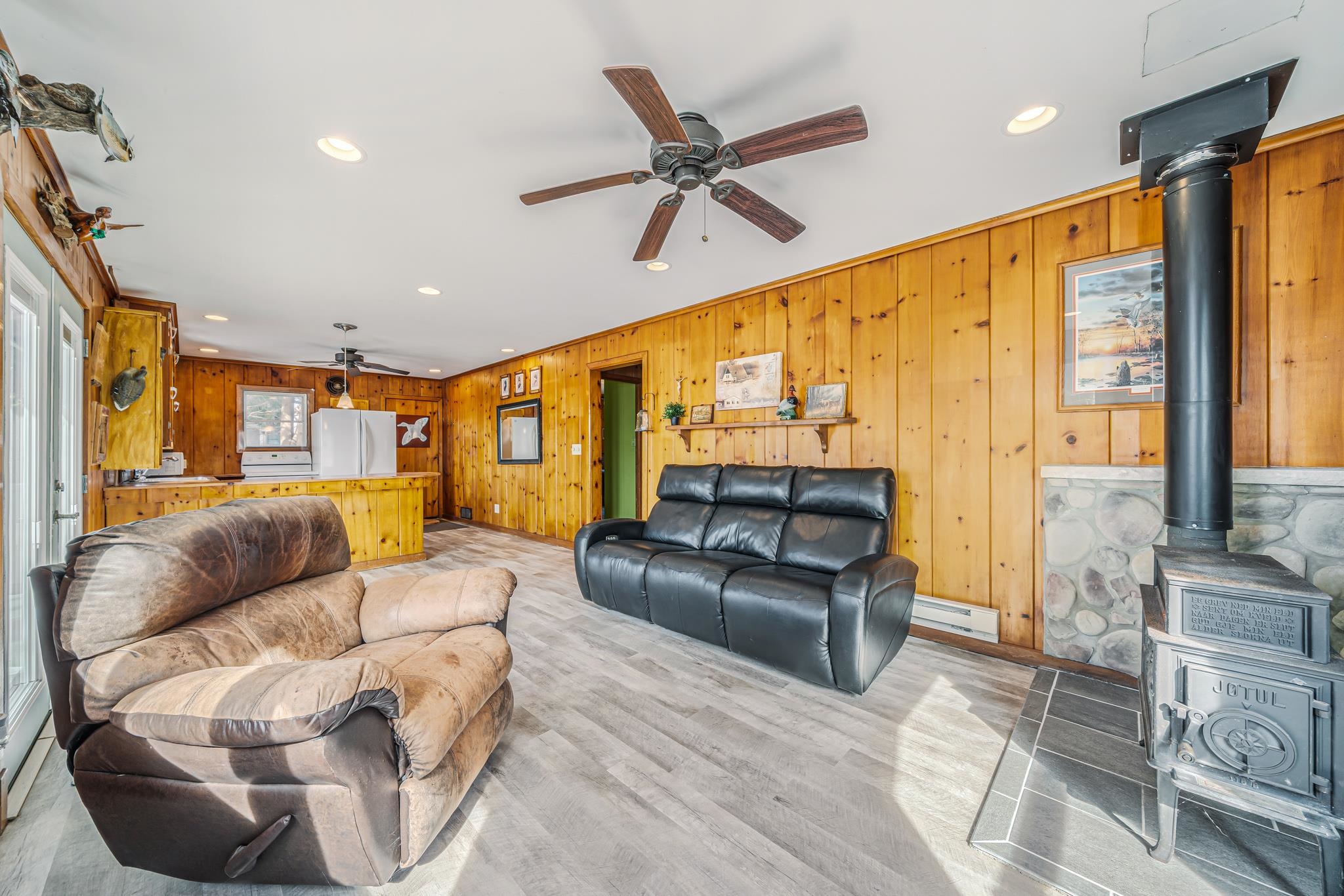 7829 Cut Off Lane Larsen, WI 54947 - Photo 11 of 38