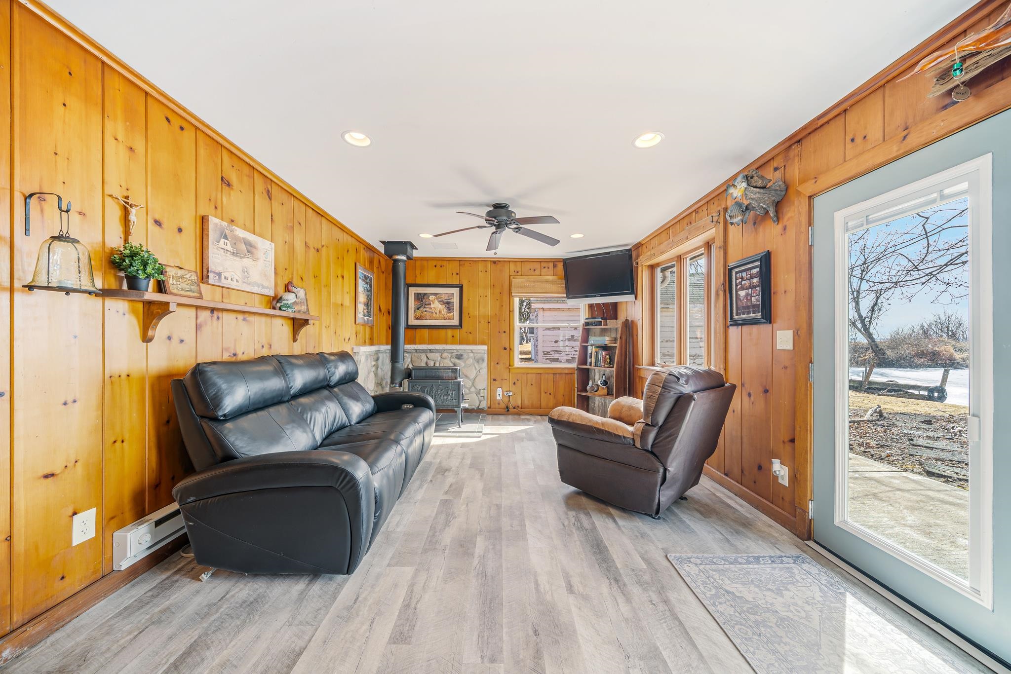 7829 Cut Off Lane Larsen, WI 54947 - Photo 12 of 38