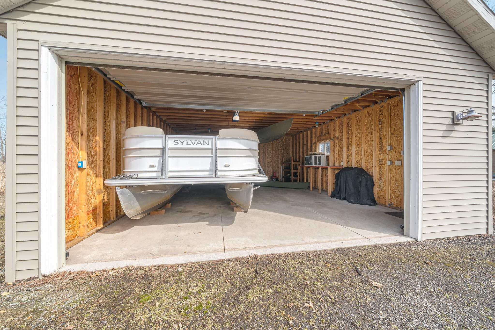 7829 Cut Off Lane Larsen, WI 54947 - Photo 19 of 38