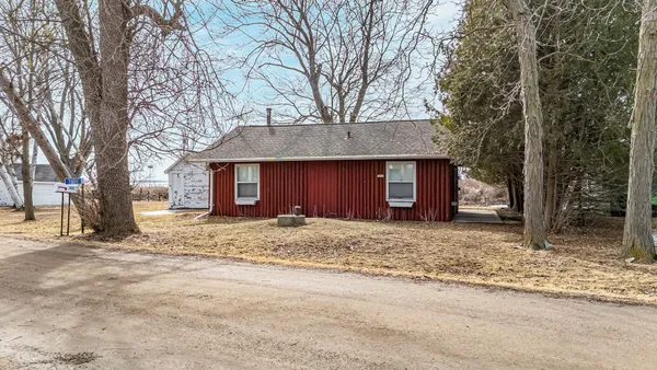 $298,000 | 7829 Cut Off Lane, Larsen, WI 54947