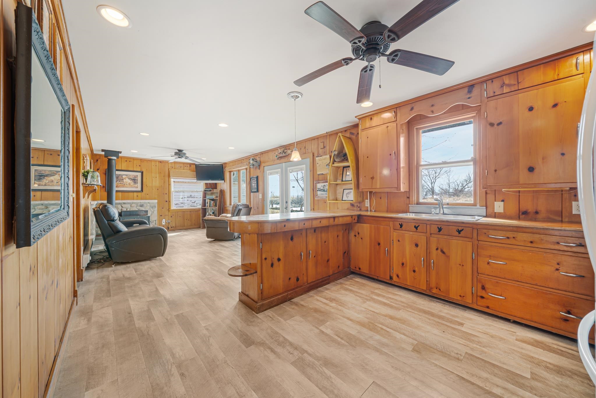 7829 Cut Off Lane Larsen, WI 54947 - Photo 7 of 38