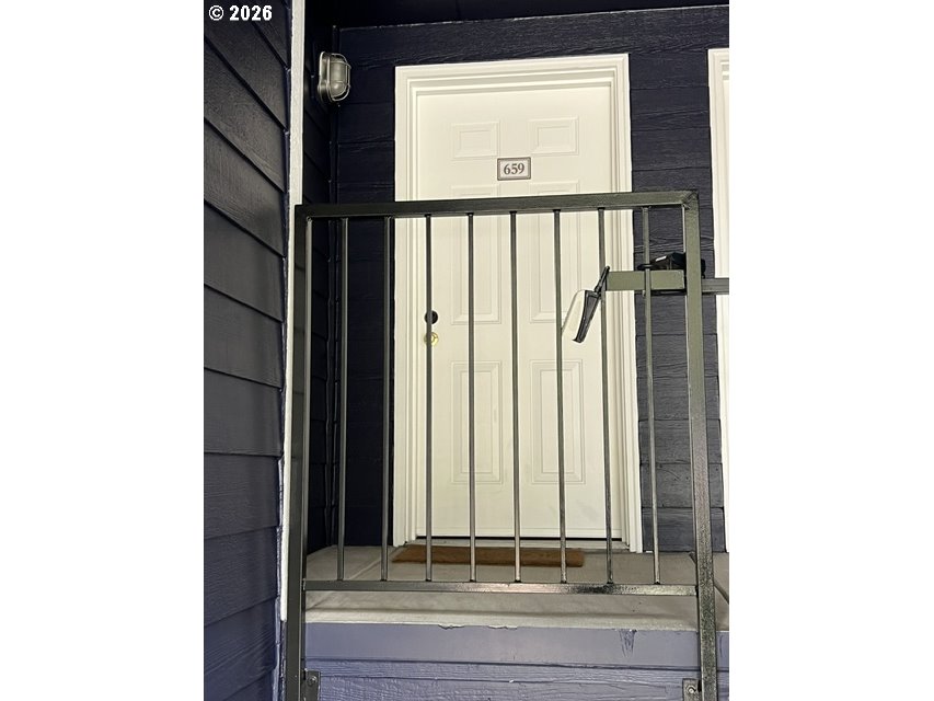 659 Northeast 162nd Avenue, Unit 302 Portland, OR 97230 - Photo 4 of 17