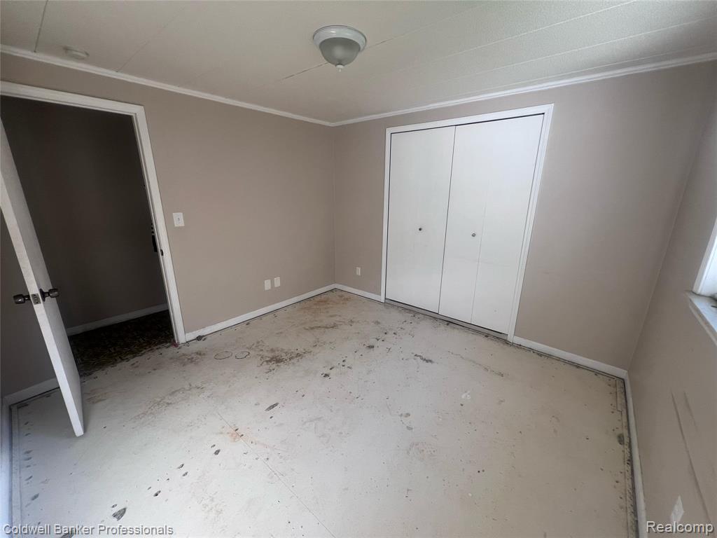 904 Rowland Road Leonard, MI 48367 - Photo 12 of 21