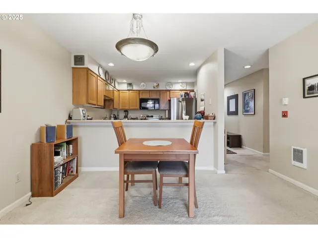 $255,000 | 522 Southeast 157th Avenue, Unit 14, Vancouver, WA 98684