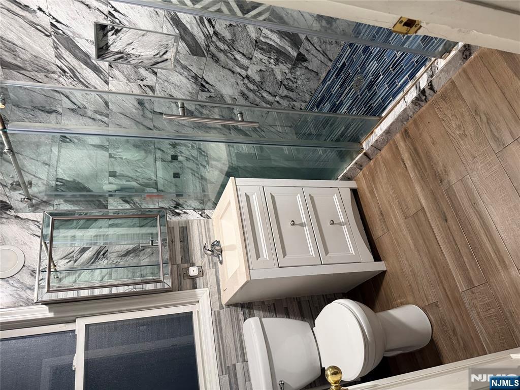 26 River Edge Road River Edge, NJ 07661 - Photo 5 of 6