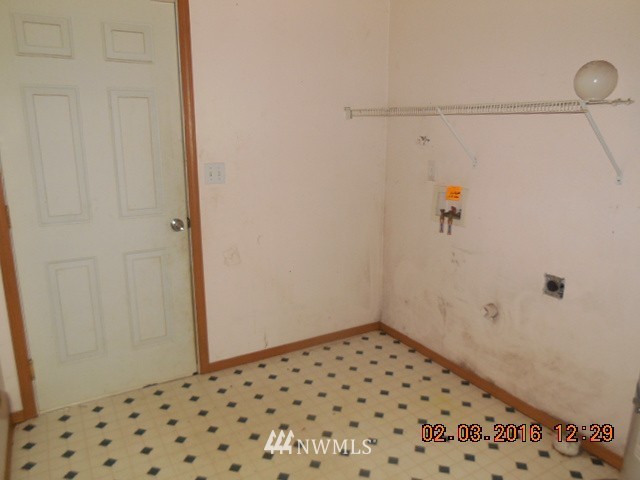 12545 170th Avenue Southwest Rochester, WA 98579 - Photo 7 of 17