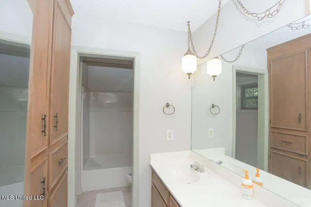 $360,000 | 1153 Owens Road, Terry, MS 39170