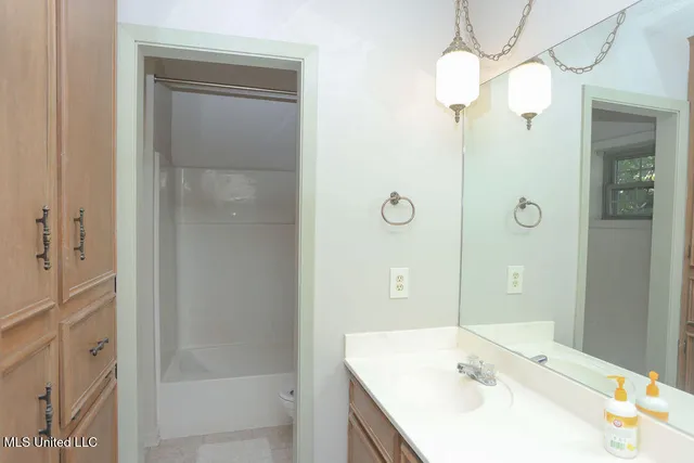 $360,000 | 1153 Owens Road, Terry, MS 39170