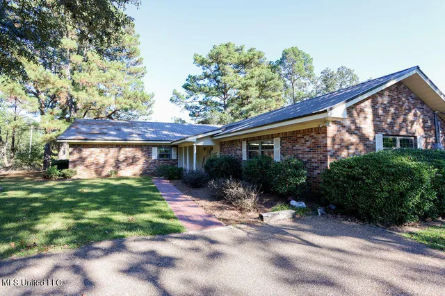 $360,000 | 1153 Owens Road, Terry, MS 39170