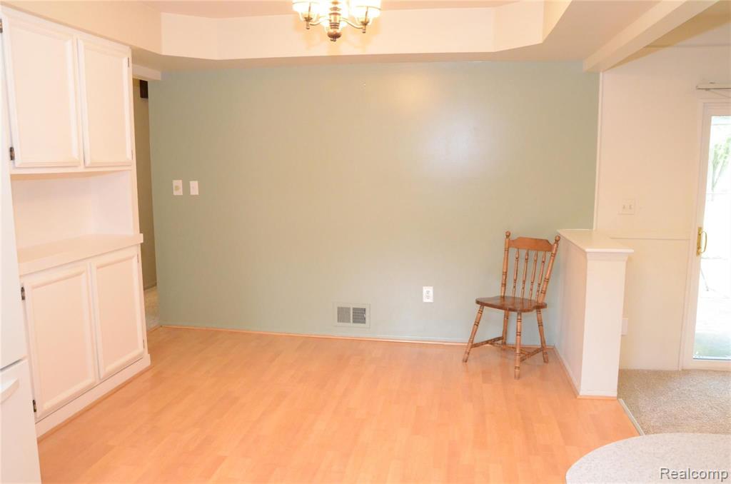 43077 Avon Road Canton, MI 48187 - Photo 19 of 52