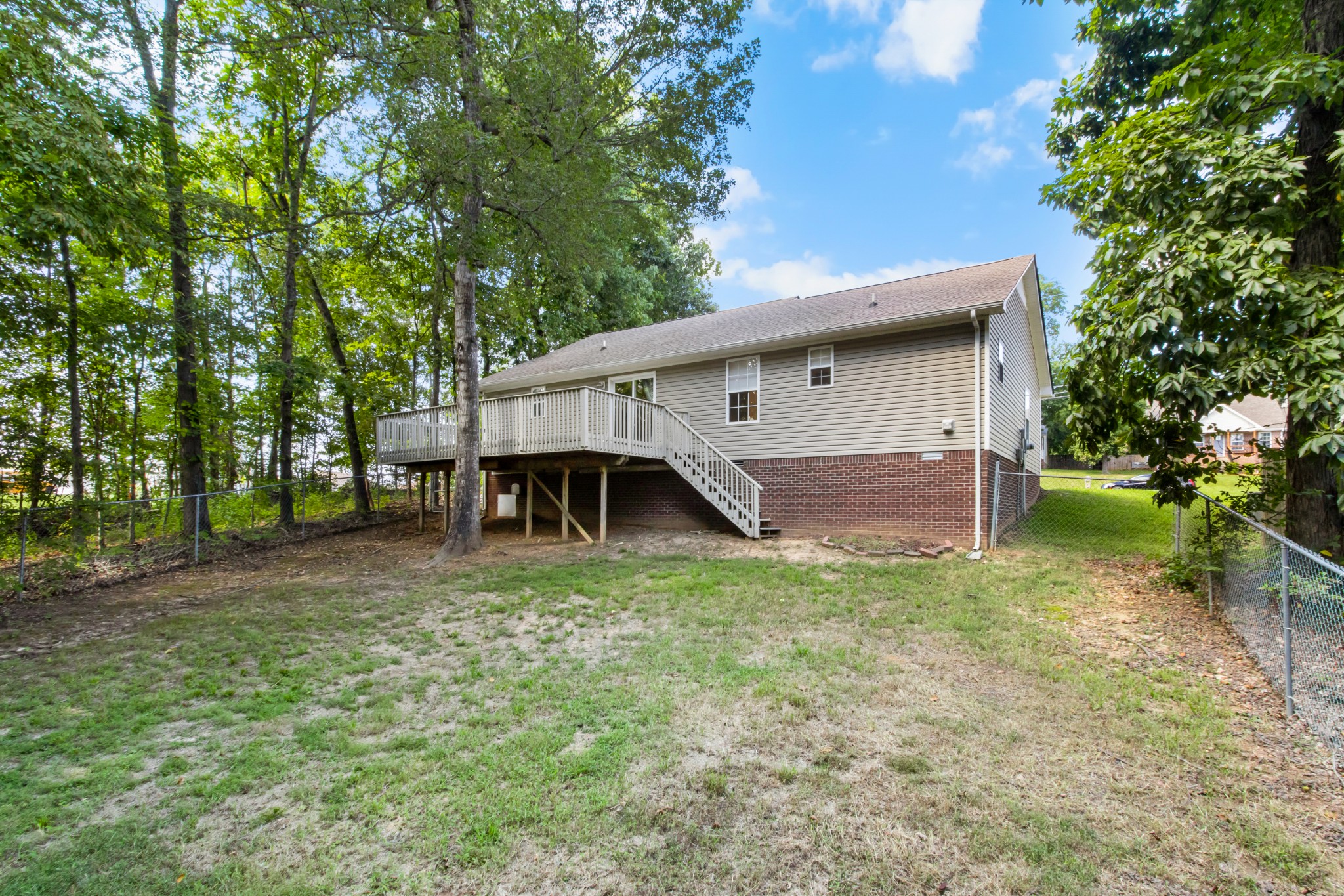 1760 Hazelwood Road Clarksville, TN 37040 - Photo 30 of 34 a view of backyard with tree s