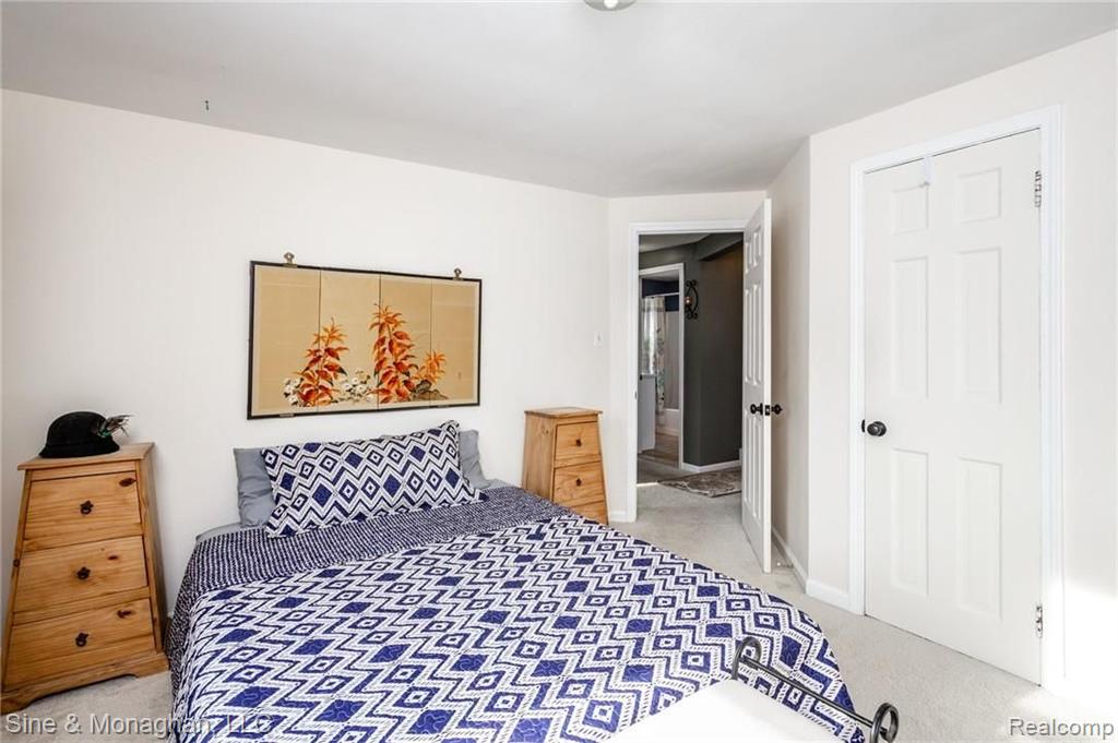 1242 Hampton Road Grosse Pointe Woods, MI 48236 - Photo 25 of 50