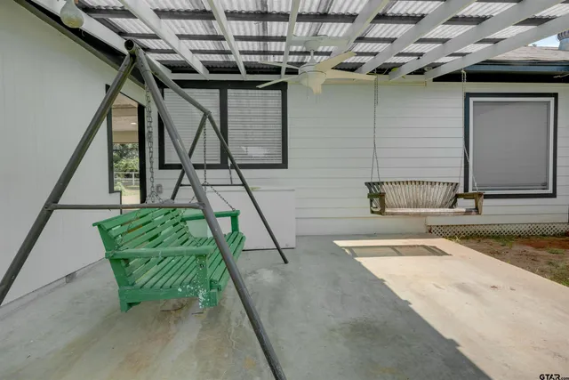 a view of outdoor kitchen