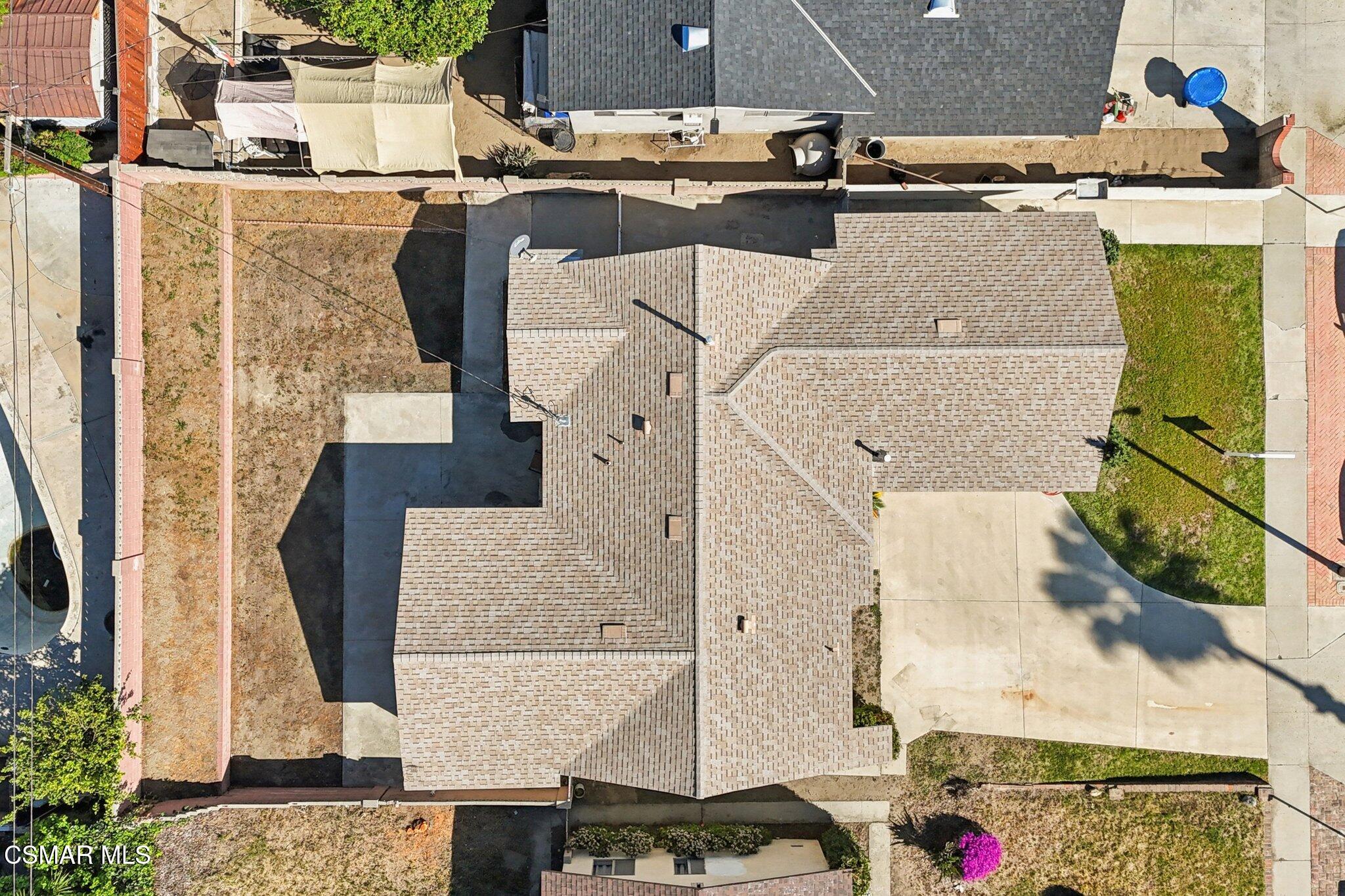 12745 Muscatine Street Pacoima, CA 91331 - Photo 34 of 35 an aerial view of a house with outdoor space