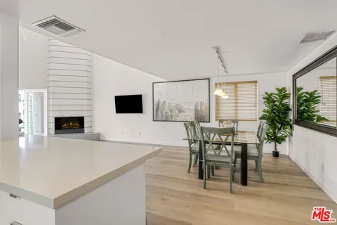 $8,350 | 115 Galleon Street, Unit A, Marina del Rey, CA 90292