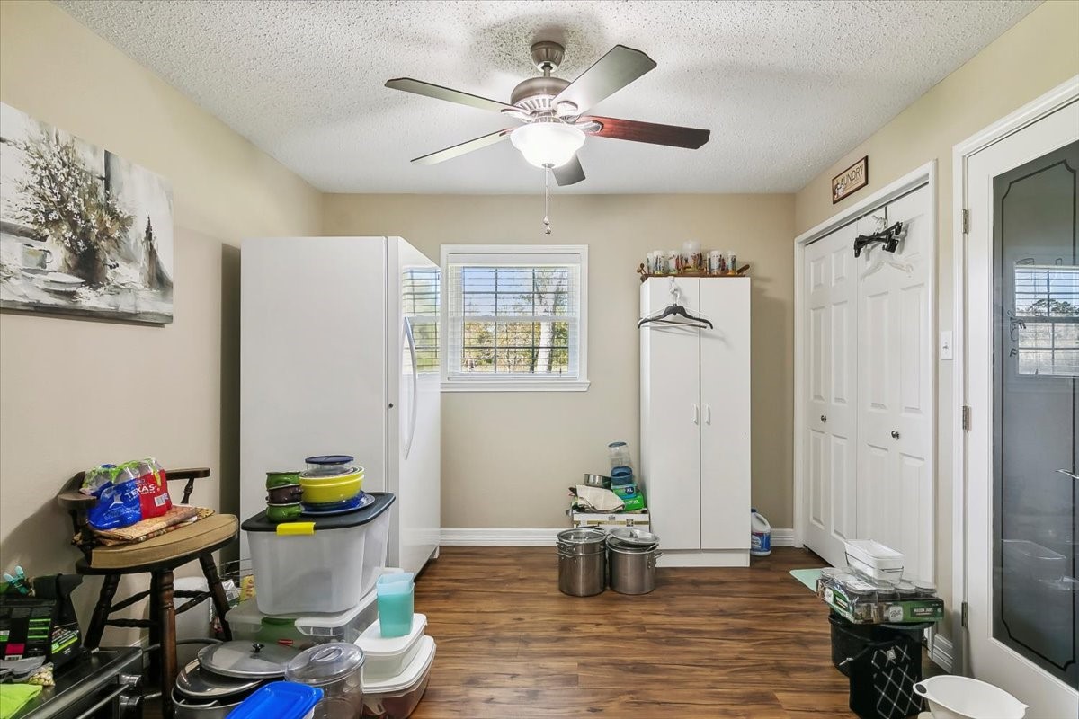313 Roy Road Wallisville, TX 77597 - Photo 23 of 38
