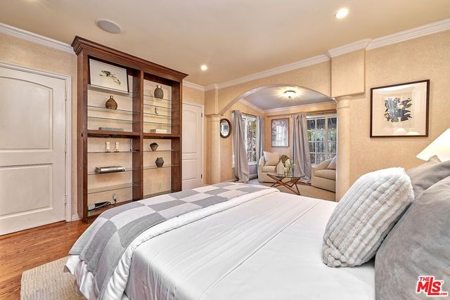 $2,250,000 | 424 North Arden Boulevard, Los Angeles, CA 90004