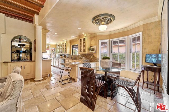 $2,250,000 | 424 North Arden Boulevard, Los Angeles, CA 90004