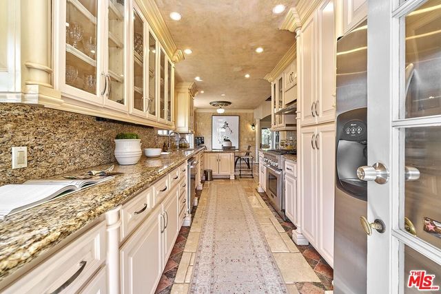 $2,250,000 | 424 North Arden Boulevard, Los Angeles, CA 90004