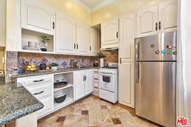 $2,250,000 | 424 North Arden Boulevard, Los Angeles, CA 90004