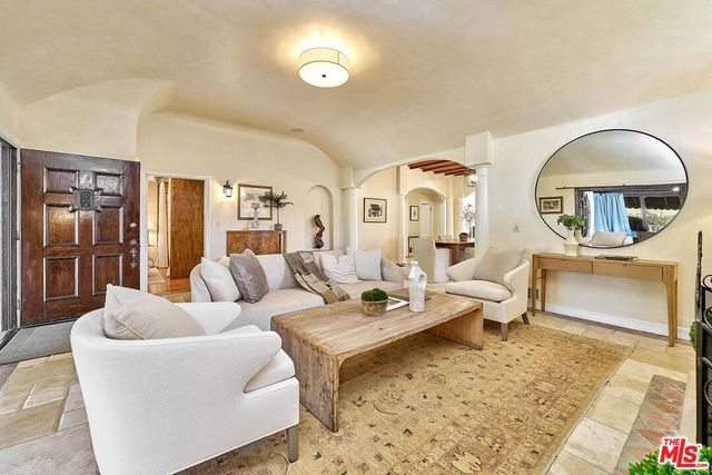 $2,250,000 | 424 North Arden Boulevard, Los Angeles, CA 90004