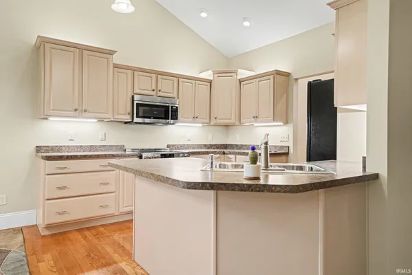 $463,000 | 5003 Stern Line Court, South Bend, IN 46628