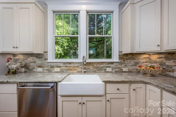 $875,000 | 735 Emma Claire Lane, Davidson, NC 28036